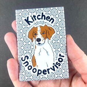 Brittany Dog Magnet, "Kitchen Snoopervisor", Cartoon Art Pet Portrait Gift 2x3"